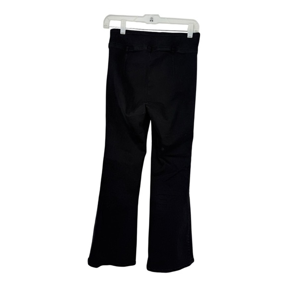Frame Pull On The Jetset Skinny Crop
in Sheen Noir NWOT - Picture 3 of 10